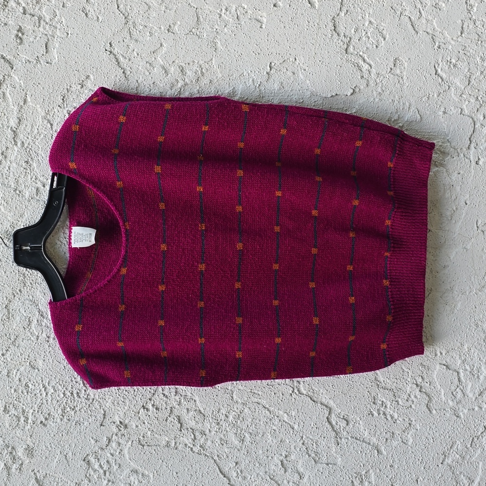 Vintage Magenta Dark Pink Sweater Vest Size Medium